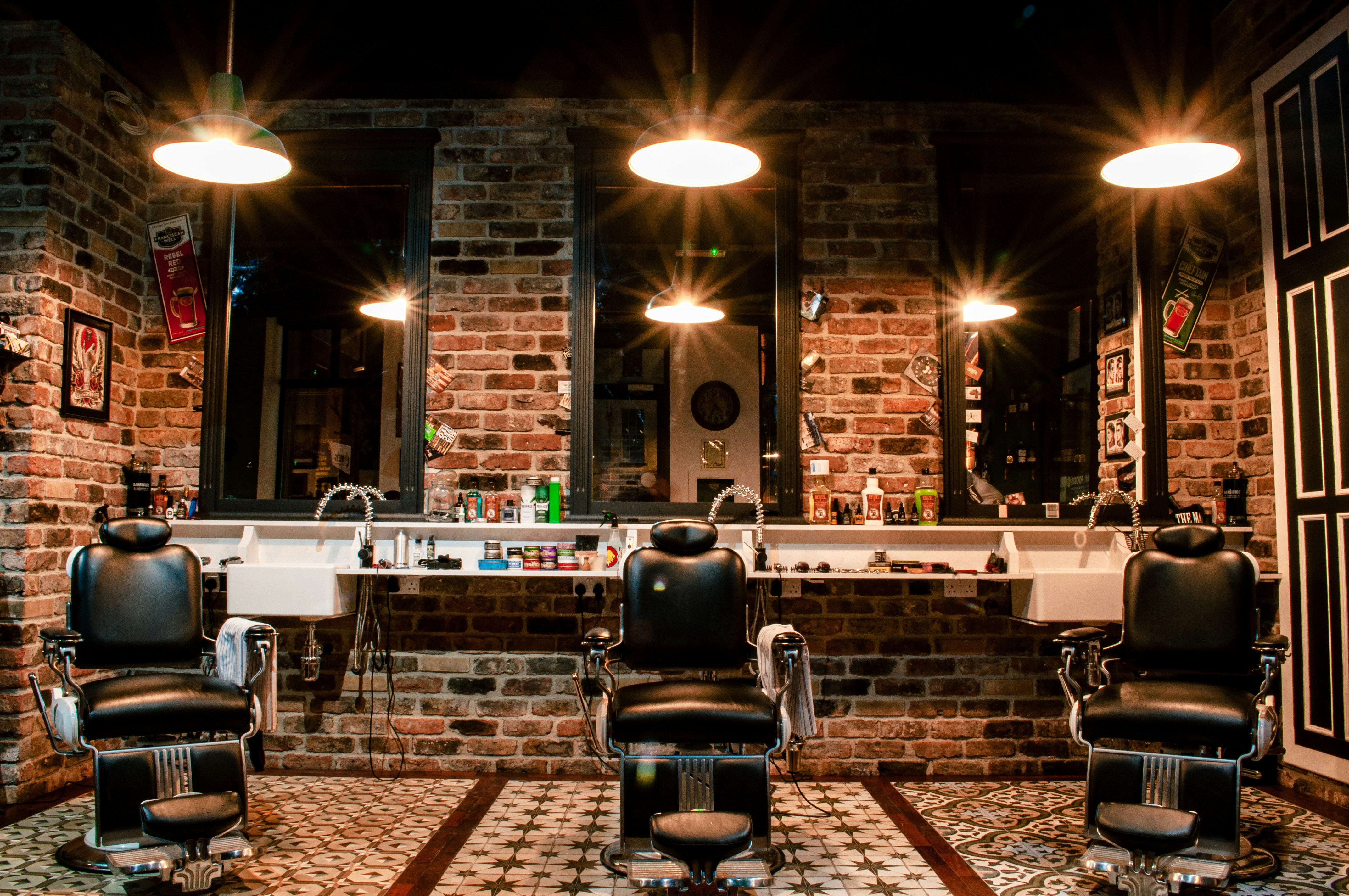 saloon 2